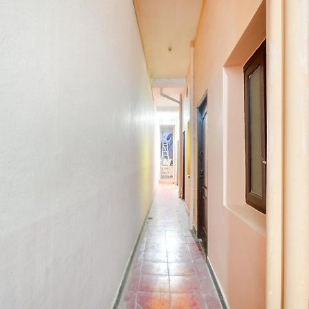 Hotel O Sri Murugan Lodge Kojambuttúr Kültér fotó