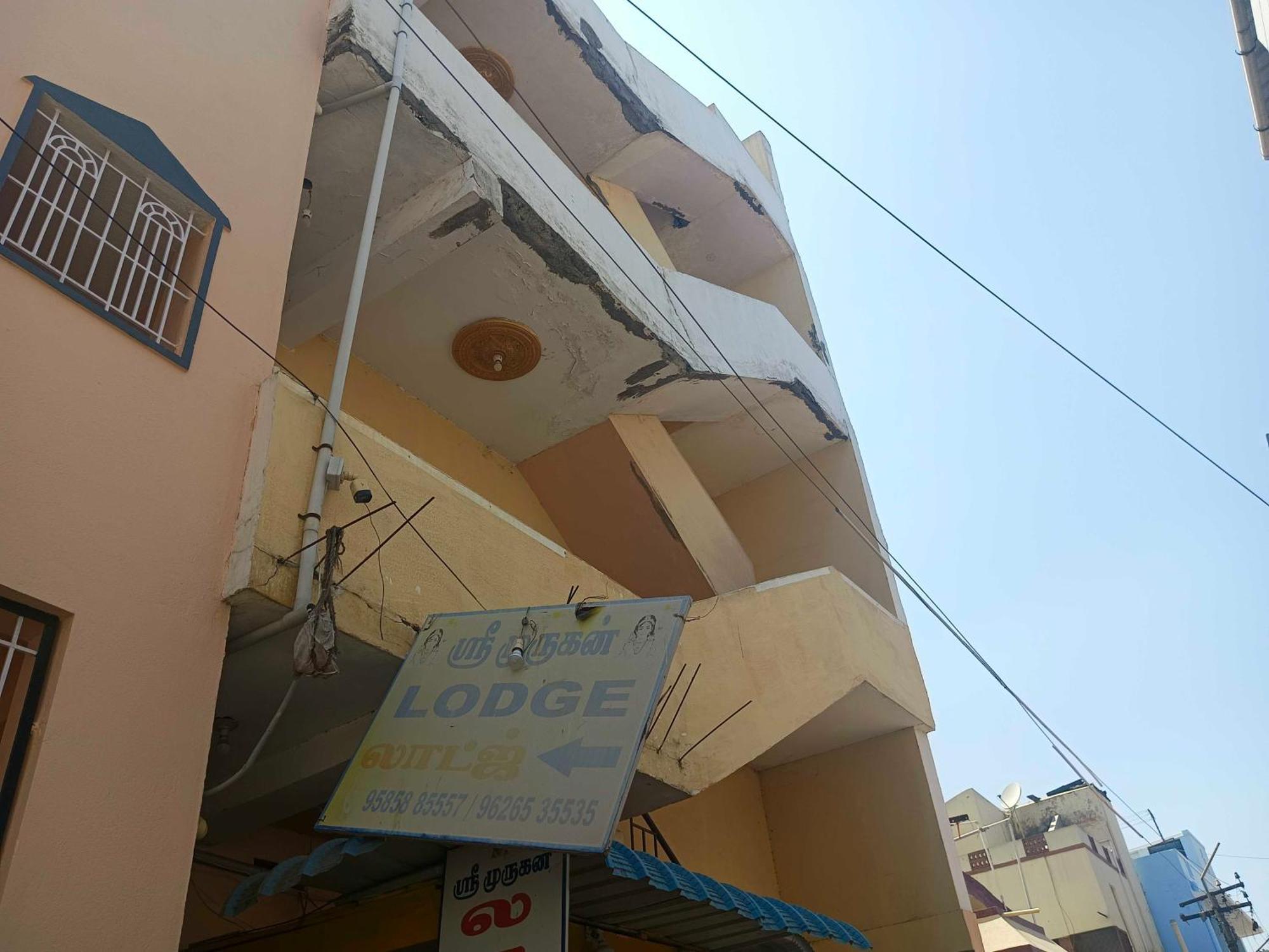 Hotel O Sri Murugan Lodge Kojambuttúr Kültér fotó