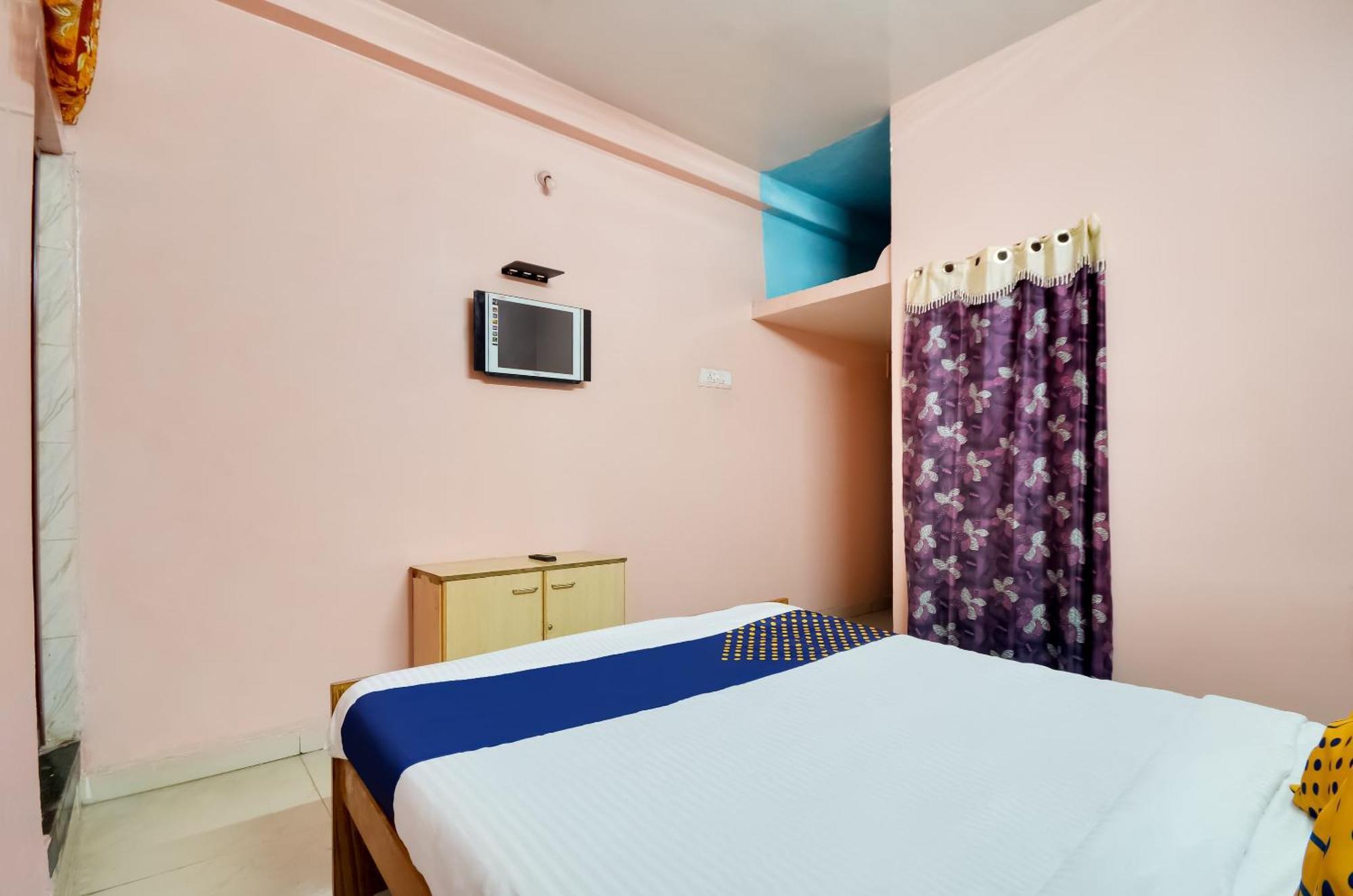 Hotel O Sri Murugan Lodge Kojambuttúr Kültér fotó